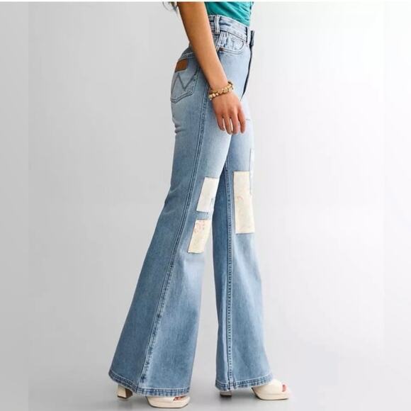 Wrangler Billabong flare bellbottom floral patchwork jeans 70's high rise 27 - Picture 2 of 15